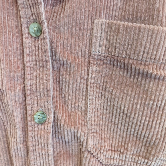 American Eagle Corduroy Cropped Button Up Shirt - Picture 2 of 4